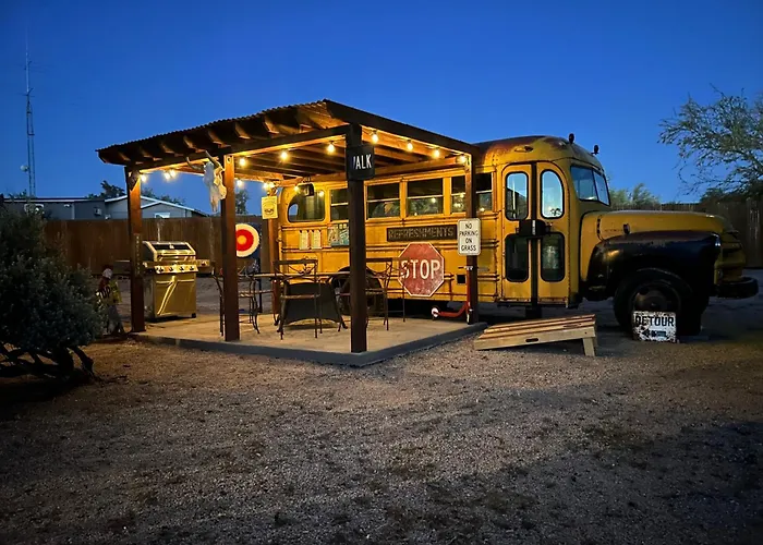 Tumbleweed Charm Of The Bus Stop Saloon Holiday home *